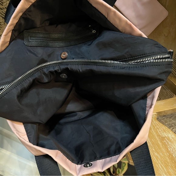 Steve Madden Tote bag overnight, gym, travel - Picture 3 of 8